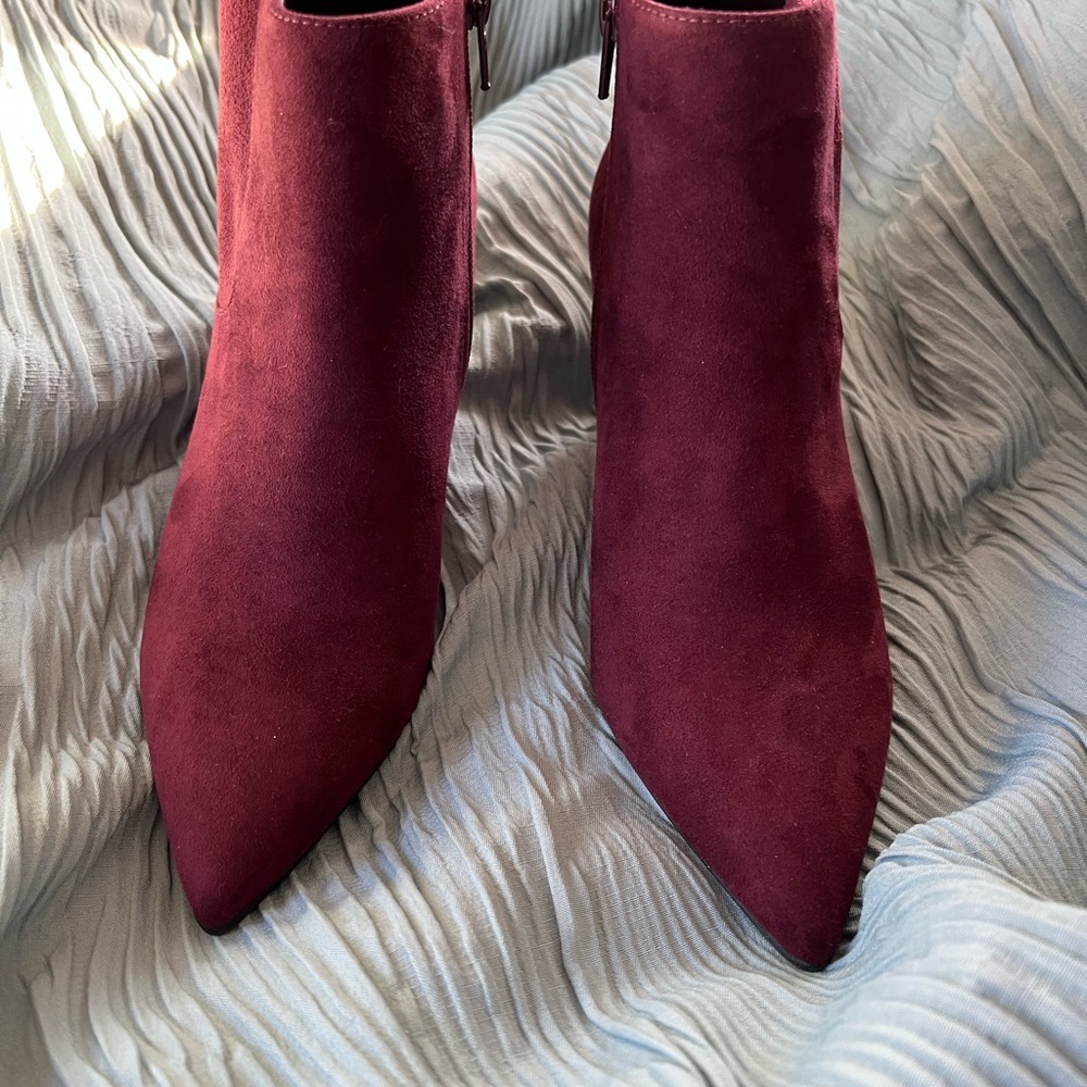 Alfani new without box suede burgundy short boot